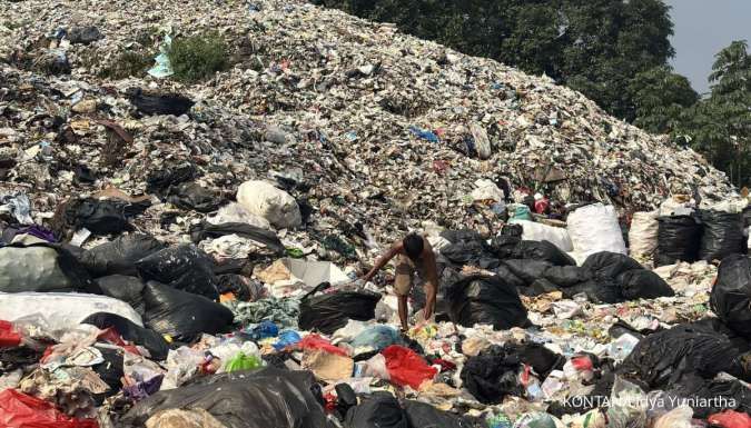 Saat aturan tak mampu halangi asap sampah