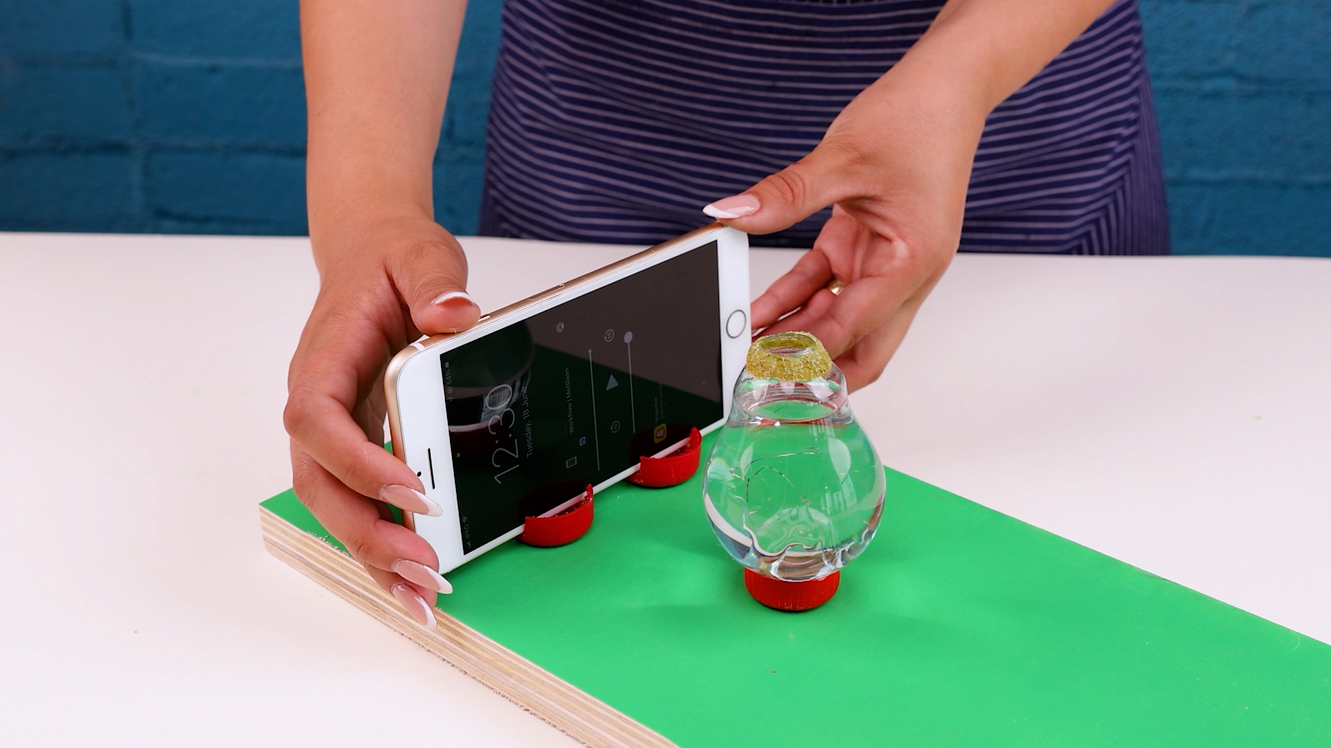 Craft a homemade mini projector: A step-by-step guide