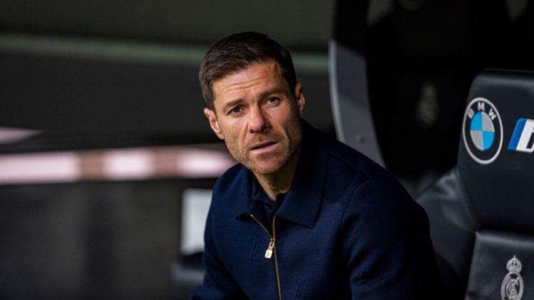 Watch: Xabi Alonso's furious reaction to Fran Garcia's red card during ...