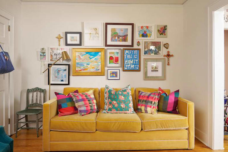 I just discovered the most brilliant way to design a perfect gallery wall