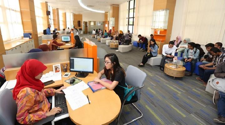 Unpad Berikan Beasiswa untuk Mahasiswa Terdampak Bencana Sumatra