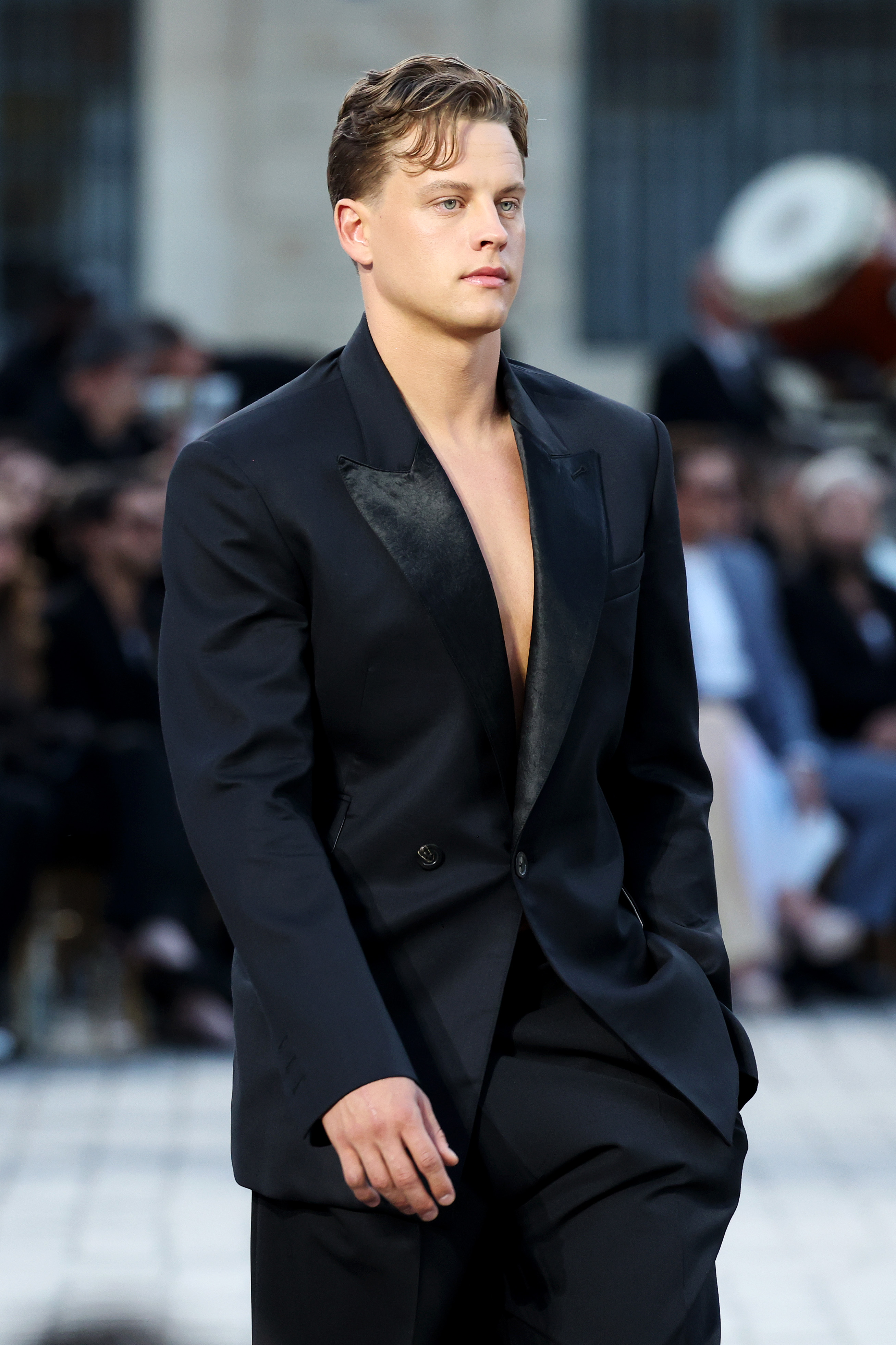Joe Burrow's tunnel fits prove he's fearless when it comes to fashion ...