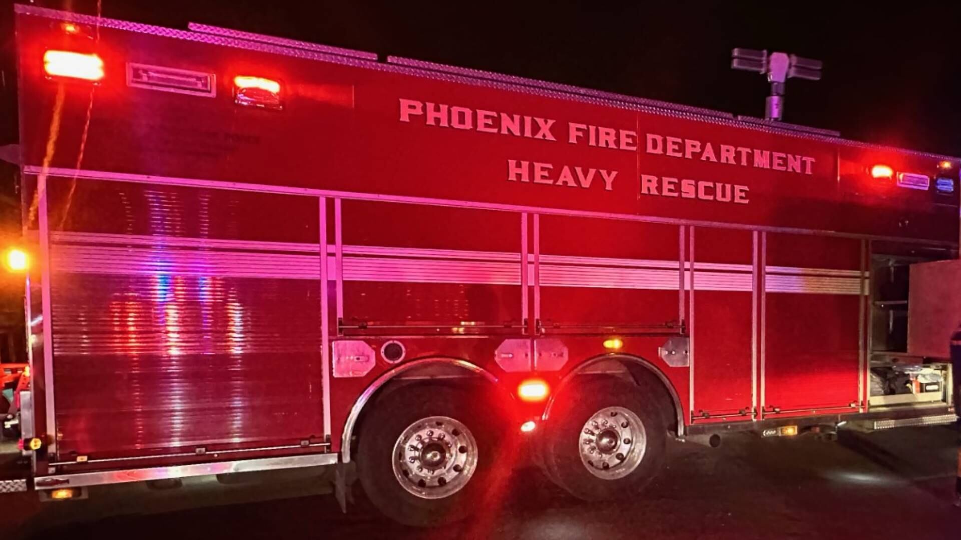 Woman hospitalized after mobile home fire in west Phoenix