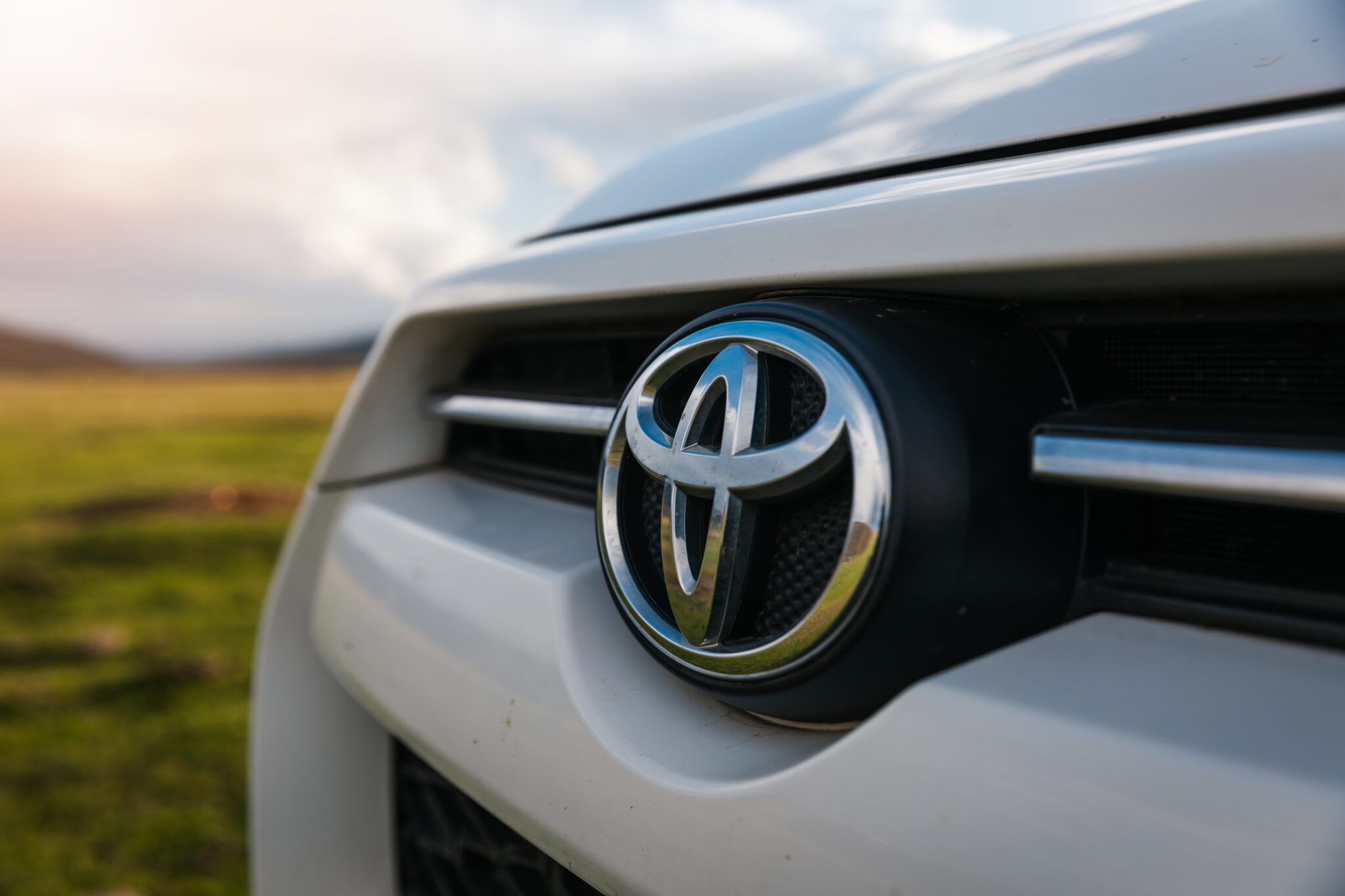Car logos decoded: Hidden symbols you've never noticed