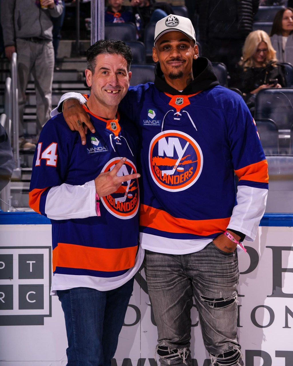 Islanders alum to face off against cast of hit hockey show 'Shoresy'