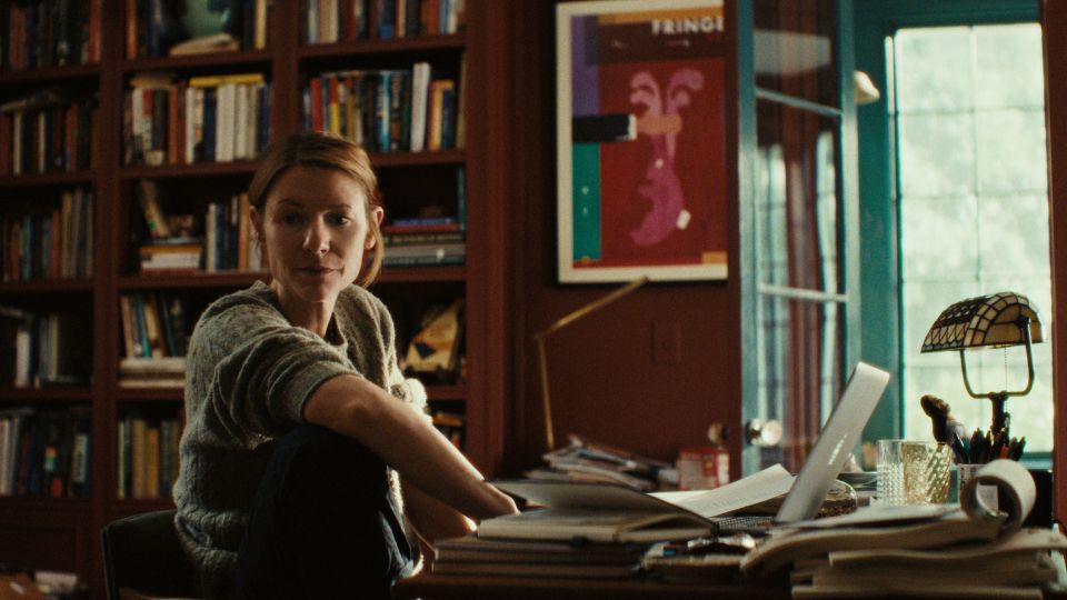 THE BEAST IN ME. Claire Danes as Aggie Wiggs in Episode 101 of The Beast in Me. - Courtesy of Netflix