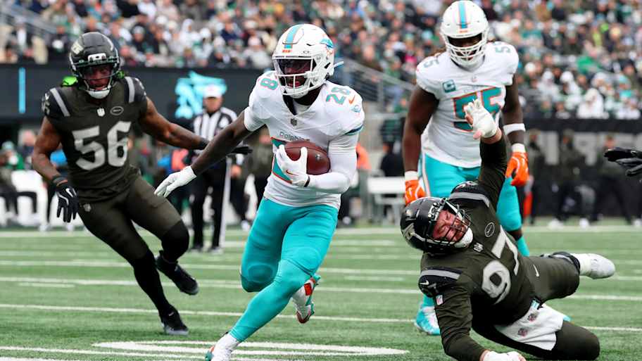 De'Von Achane injury update: MRI results reveal good news for Dolphins ...