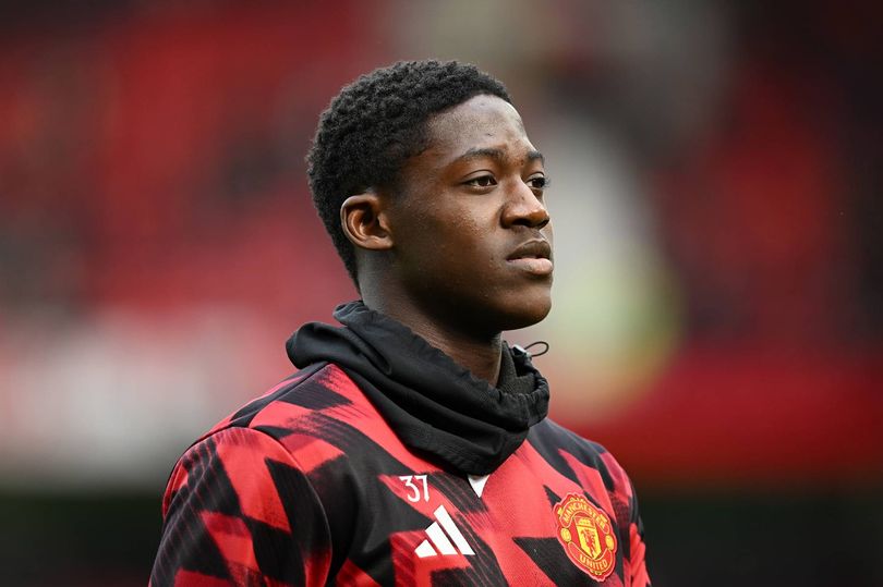 Man Utd news: Kobbie Mainoo transfer turn as midfielder given new ...
