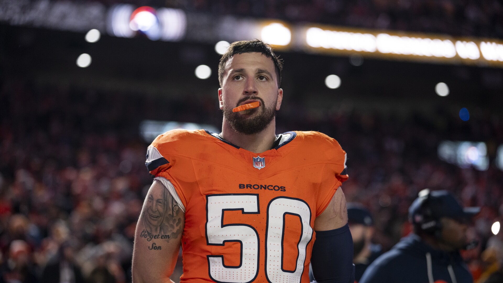 49ers claim LB Garrett Wallow place Ben Bartch on IR