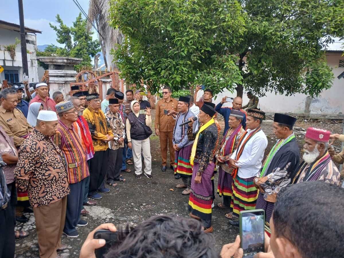 Pemuda Welai dan Wetabua Berdamai di Rumah Raja, Wakil Bupati: Mereka Saudara Kandung
