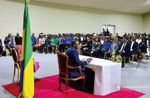 Le Chef de l’État rencontre la communauté gabonaise de Côte d’Ivoire