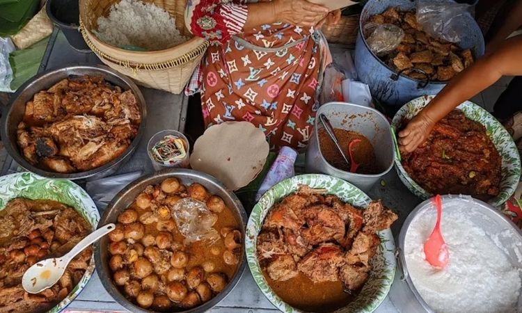 10 Makanan Legendaris Yogyakarta yang Harus Dicoba Saat Nataru