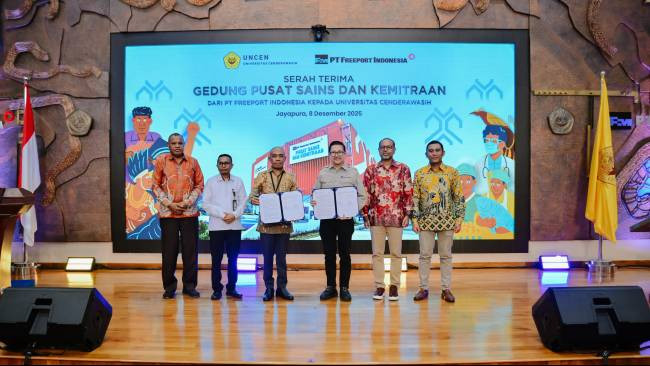 Freeport serahkan gedung sains UNCEN untuk tingkatkan pendidikan dan riset di Papua
