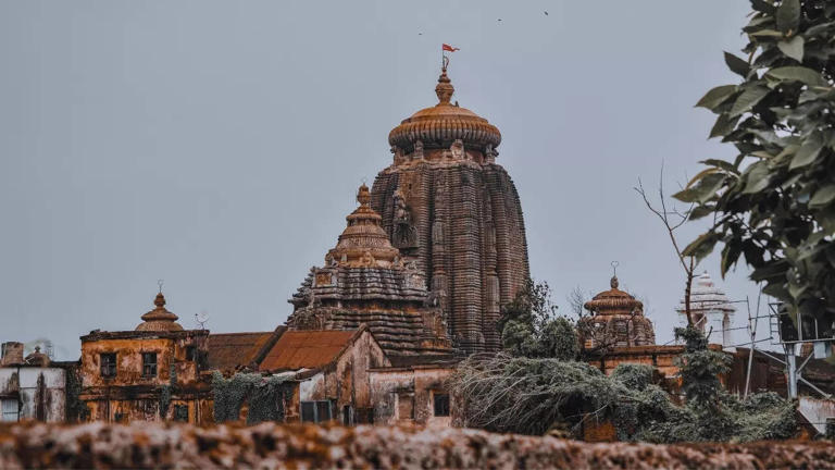 Which city of India is called the 'City of Temples?'