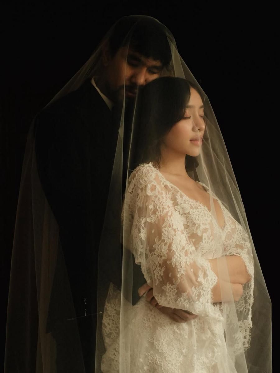 9 potret prewedding Amanda Zahra dan Adli, kamar jadi estetik! - Info Malang Raya AA1RYRcW - Info Malang Raya