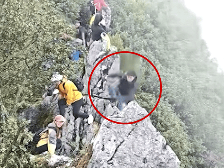 Tourist falls off cliff while trying to take selfie in horrifying video