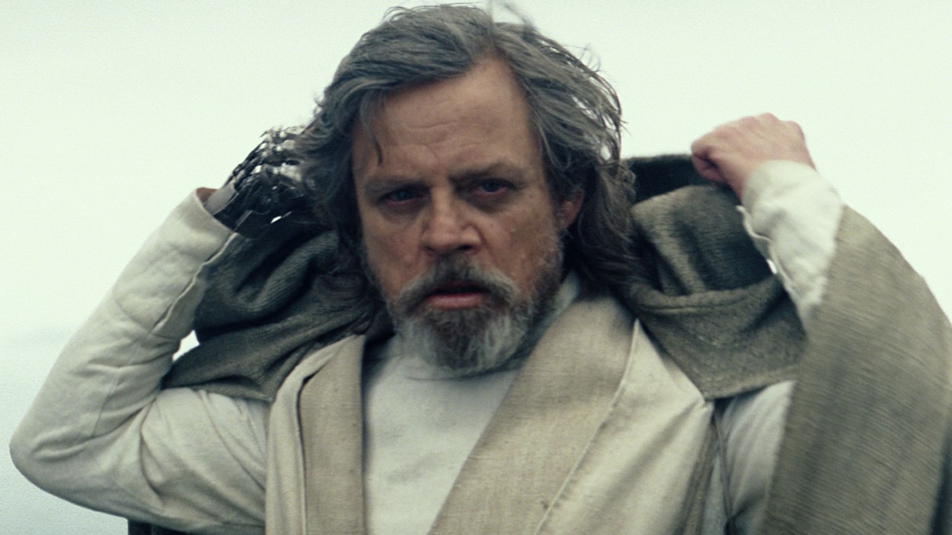 10 years after The Force Awakens, Star Wars is setting up a new episode 7