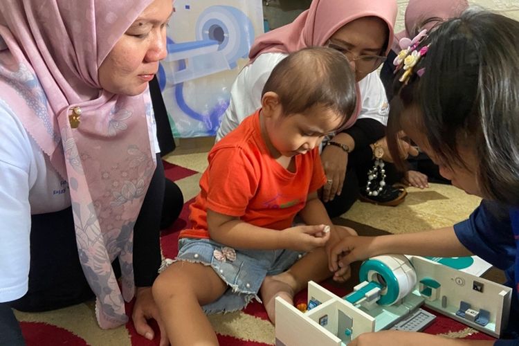 Program CALM MRI, Edukasi Anak Pasien Kanker dengan LEGO