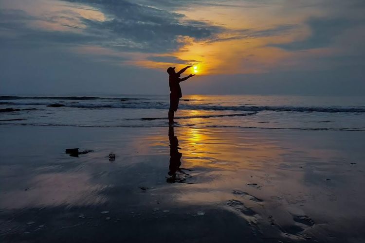 10 Pantai Indah Jawa Barat yang Harus Dikunjungi untuk Liburan Tak Terlupakan