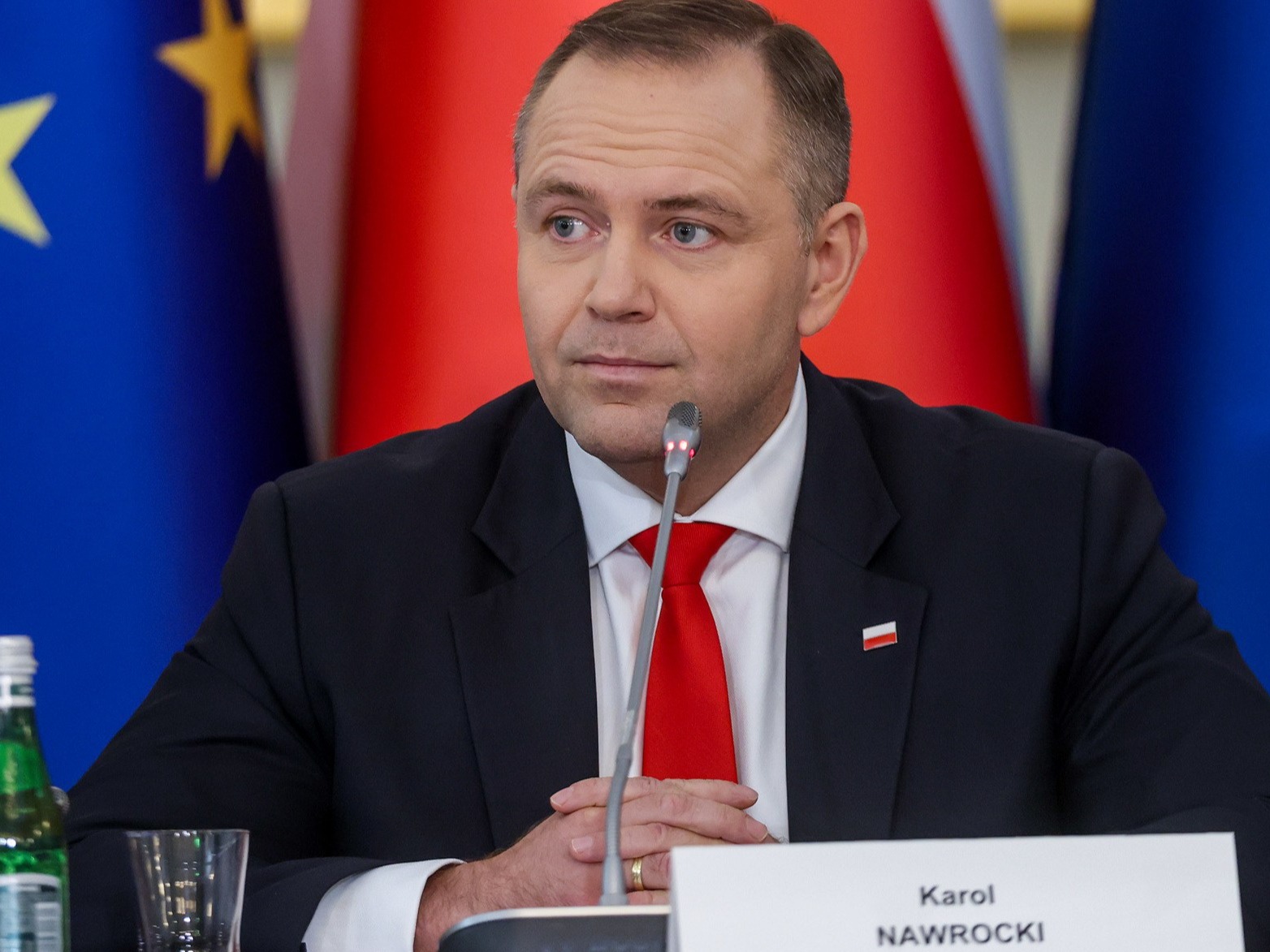 Ekspert odchodzi z rady Nawrockiego. 