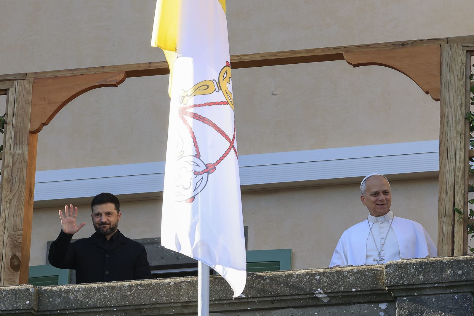 Zelensky meets Pope Leo XIV as he continues seeking support amid peace ...