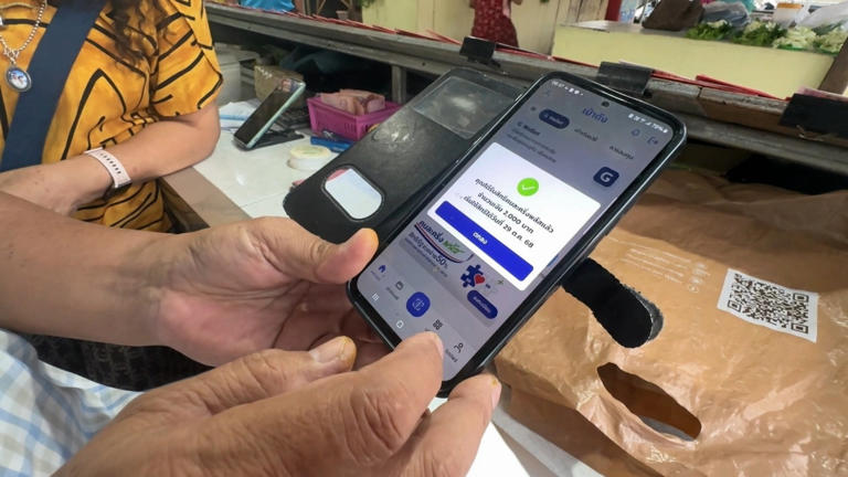 .อัปเดตล่าสุด ลงทะเบียน คนละครึ่งพลัส เฟส 2 จำนวน 10 ล้านสิทธิ์ ได้คนละ 2,000 บาท
.