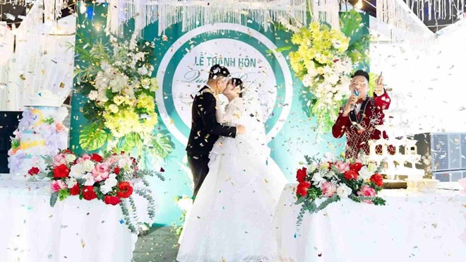 Hà Nội trả lời về việc thực hiện thủ tục đăng ký kết hôn theo địa chỉ tạm trú