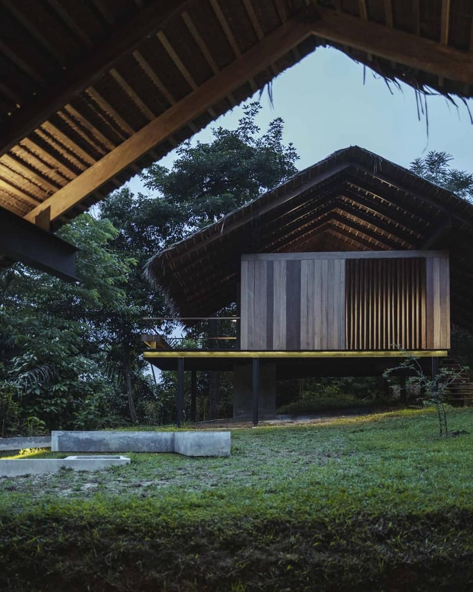 Daftar bisnis Nicholas Saputra, dari penginapan hingga kafe