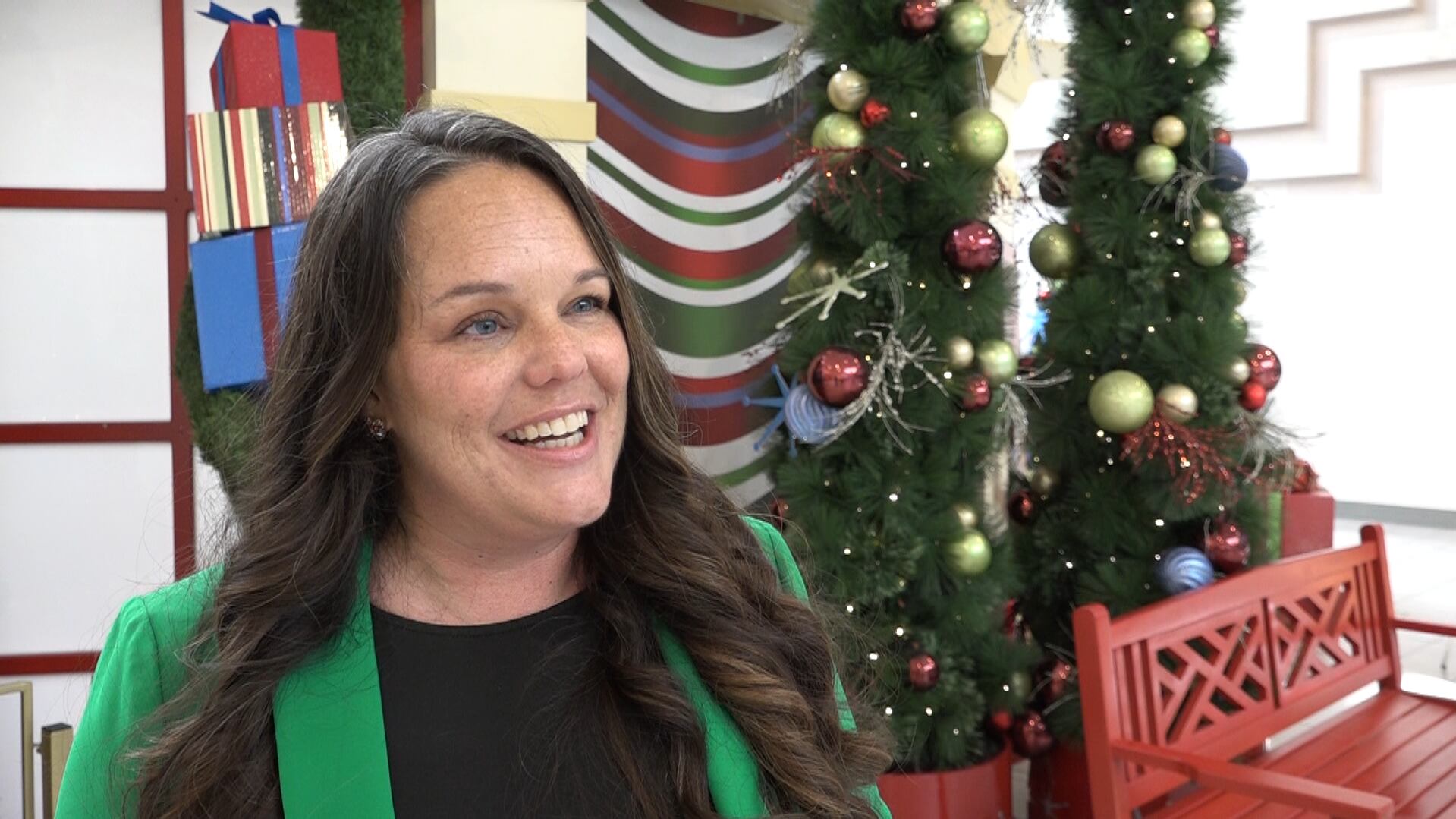Black Friday shopping brings deals, holiday spirit to South Plains Mall