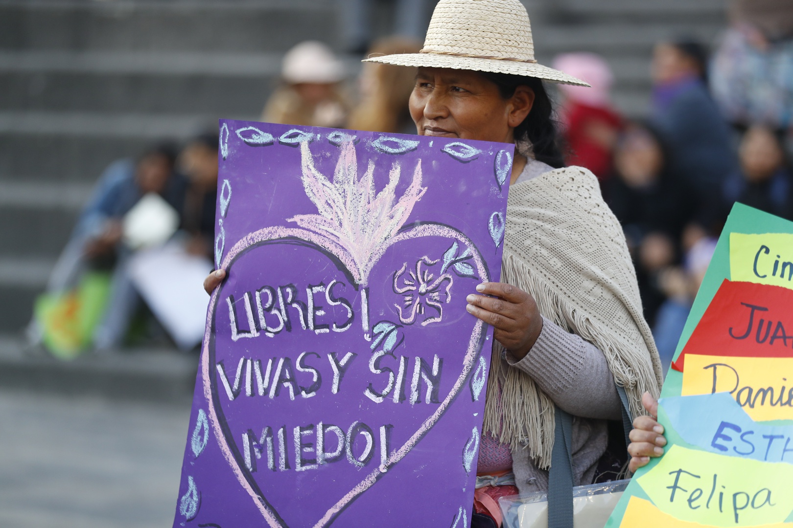 Mujeres marchan contra la violencia machista y piden cuidar ley que las ...