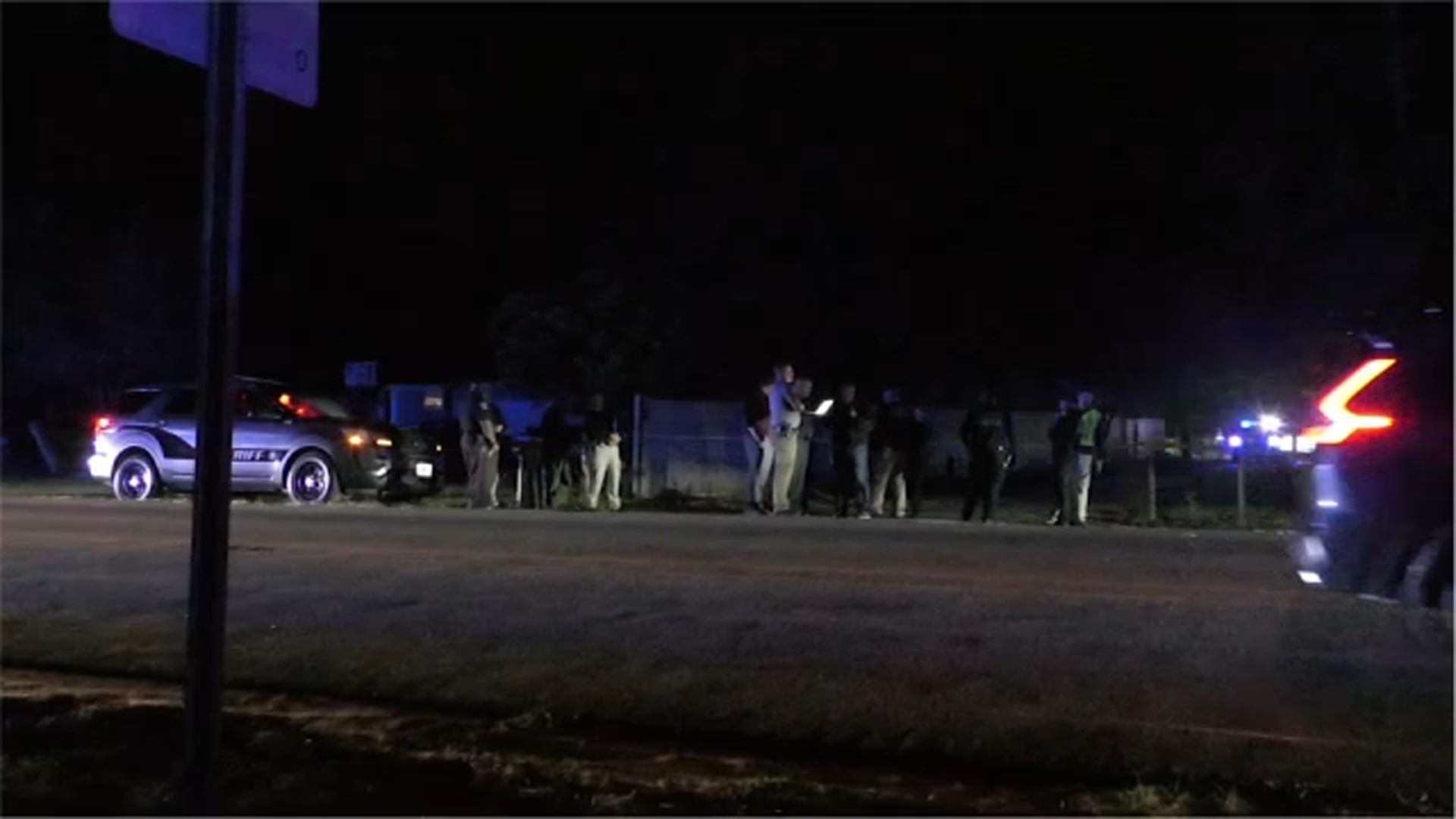 Cumberland County deputy involved in shooting suspect holding knife ...