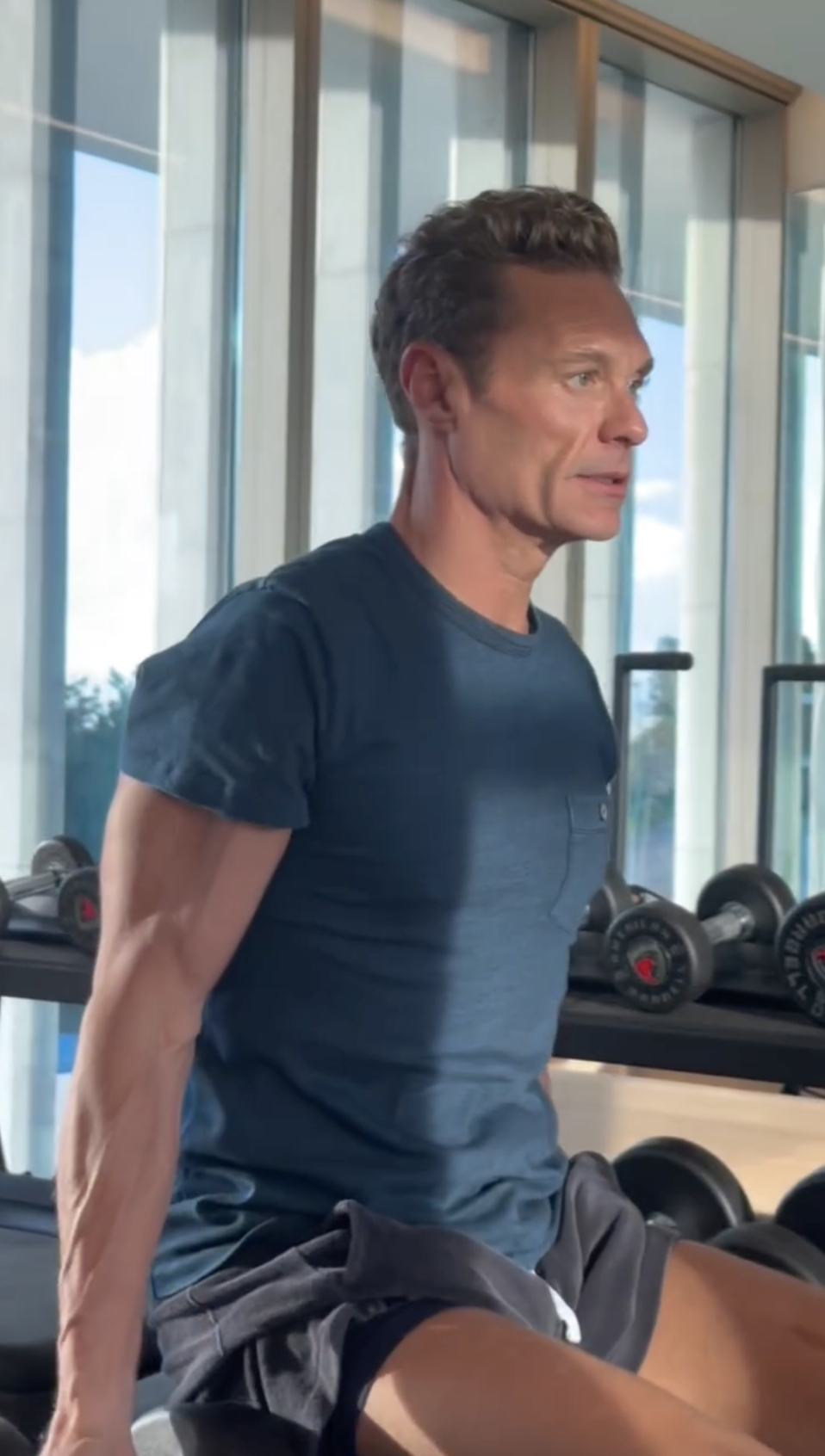 Ryan Seacrest shocks fans with his bulging biceps in workout video ...