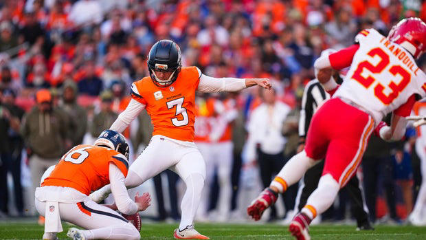 Drama in the skies preceded Denver Broncos win over Kansas City Chiefs ...