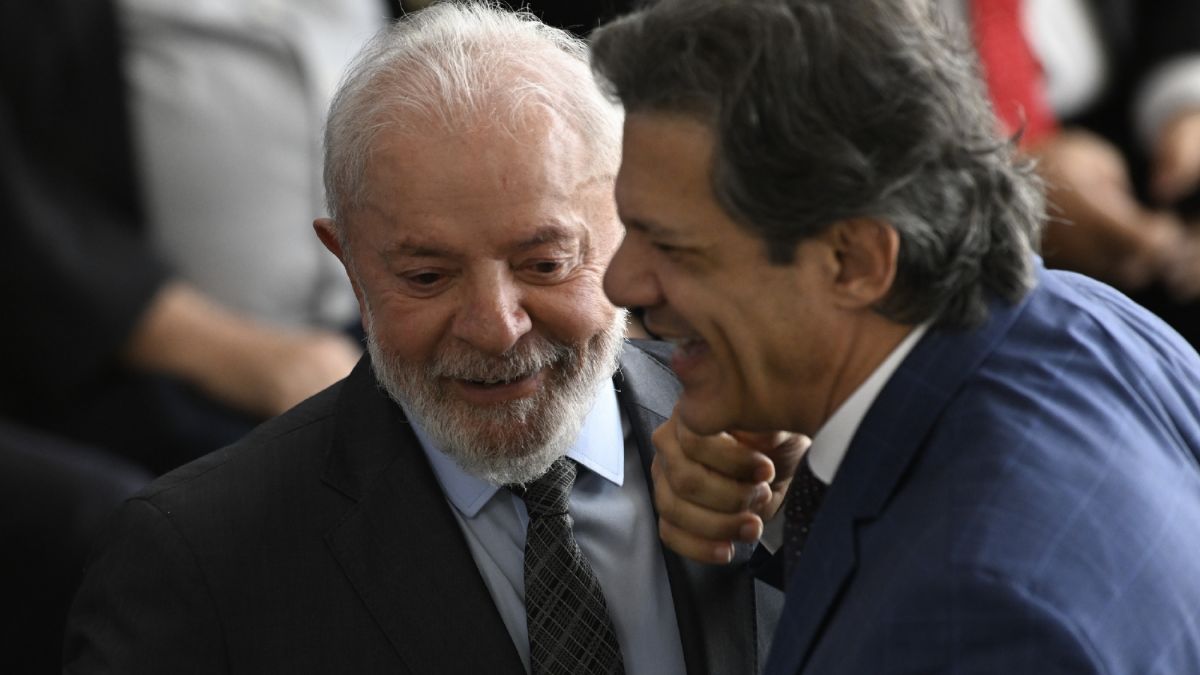 Lula sanciona isenção do IR para quem ganha até R$ 5 mil