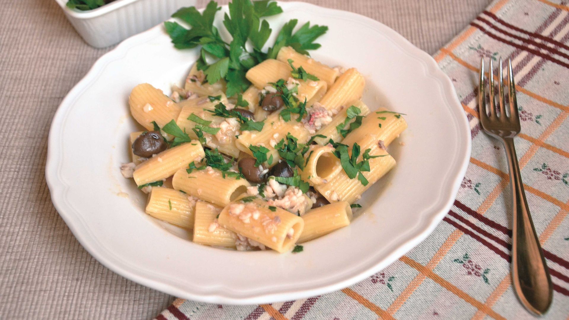 Rigatoni olive e triglie: primo di mare