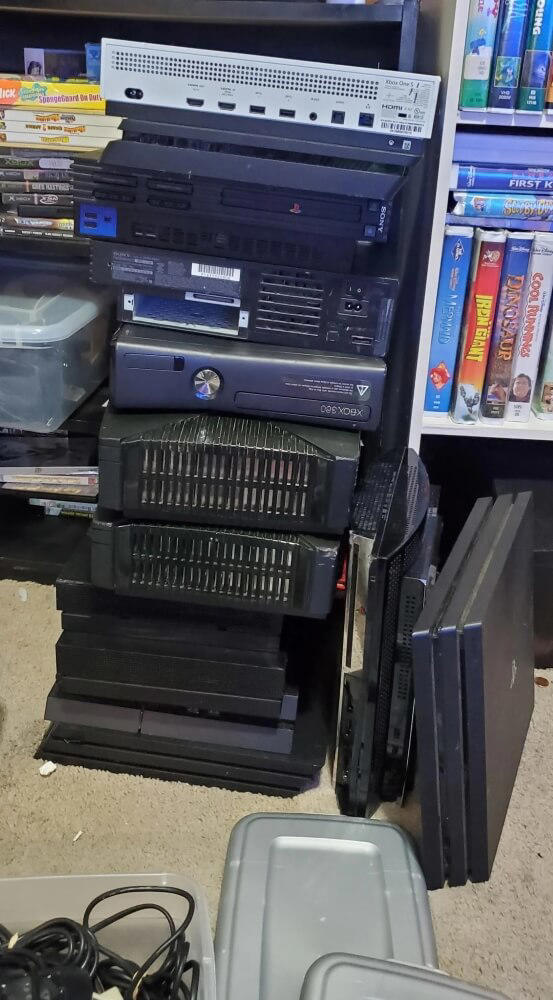 Man shares photo of stunning discovery in dumpster behind store ...