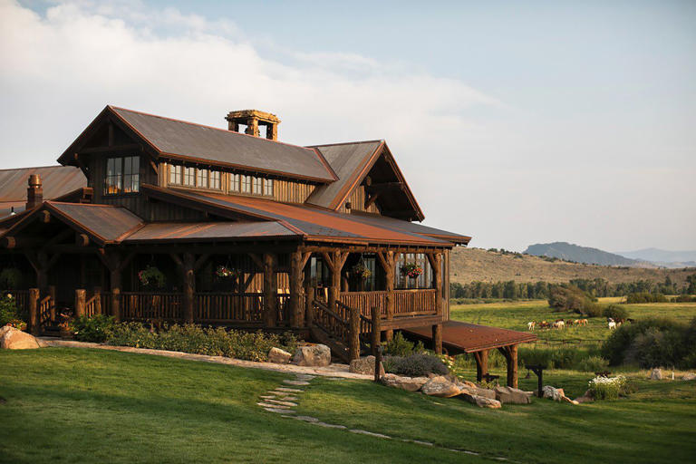 I'm a Travel Advisor Who Specializes in Sustainable Stays in the US ...