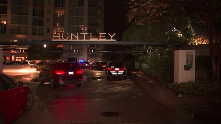 Man killed, another injured in stabbing at Buckhead apartment complex ...