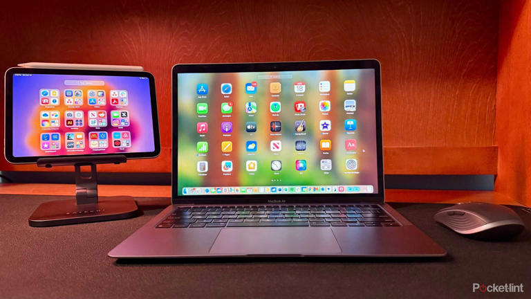 Universal Control on an iPad and a Mac