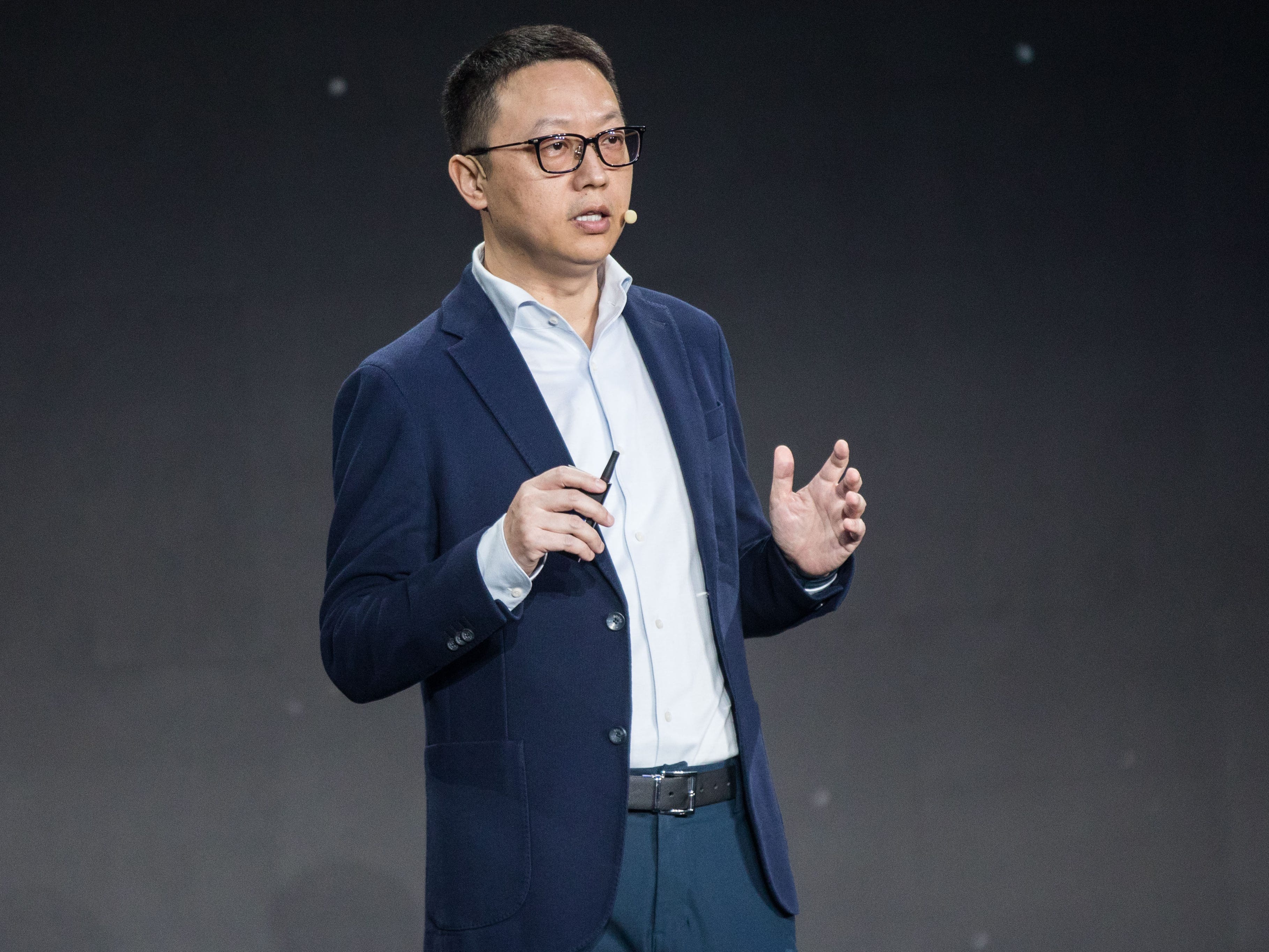 Alibaba's CEO says he doesn't see 'much of an issue' with an AI bubble ...