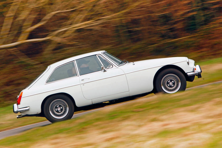 MGB GT V8 vs Triumph Stag: in-house rivals