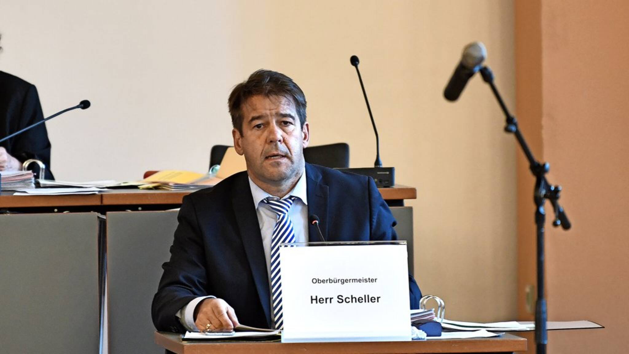 Scheidender OB: Was Scheller nach der verlorenen Wahl zur Lage der ...
