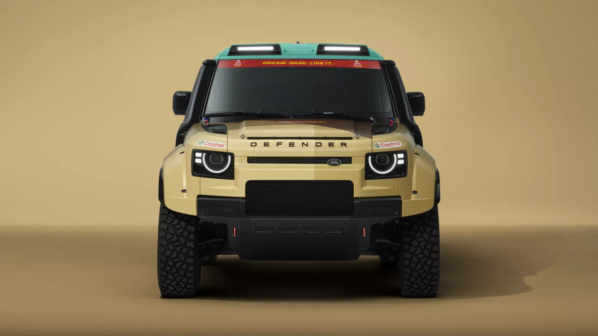 Photos: Land Rover Defender preps for 3,106-mile Dakar Rally with giant ...