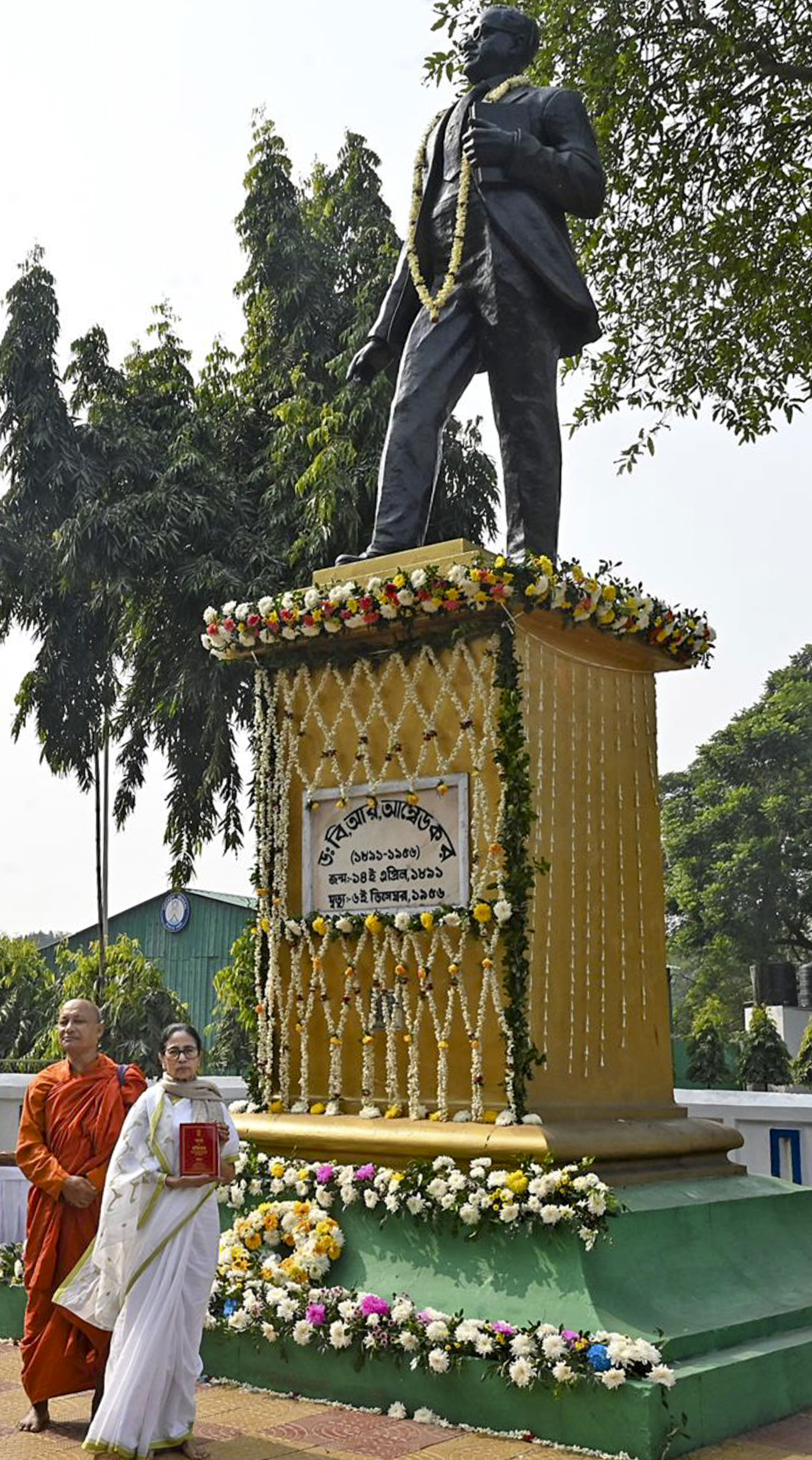 NRC real intent behind SIR alleges Mamata