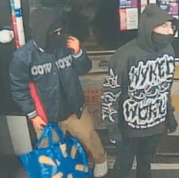 Denver police search for 2 suspects after aggravated robbery in Denver