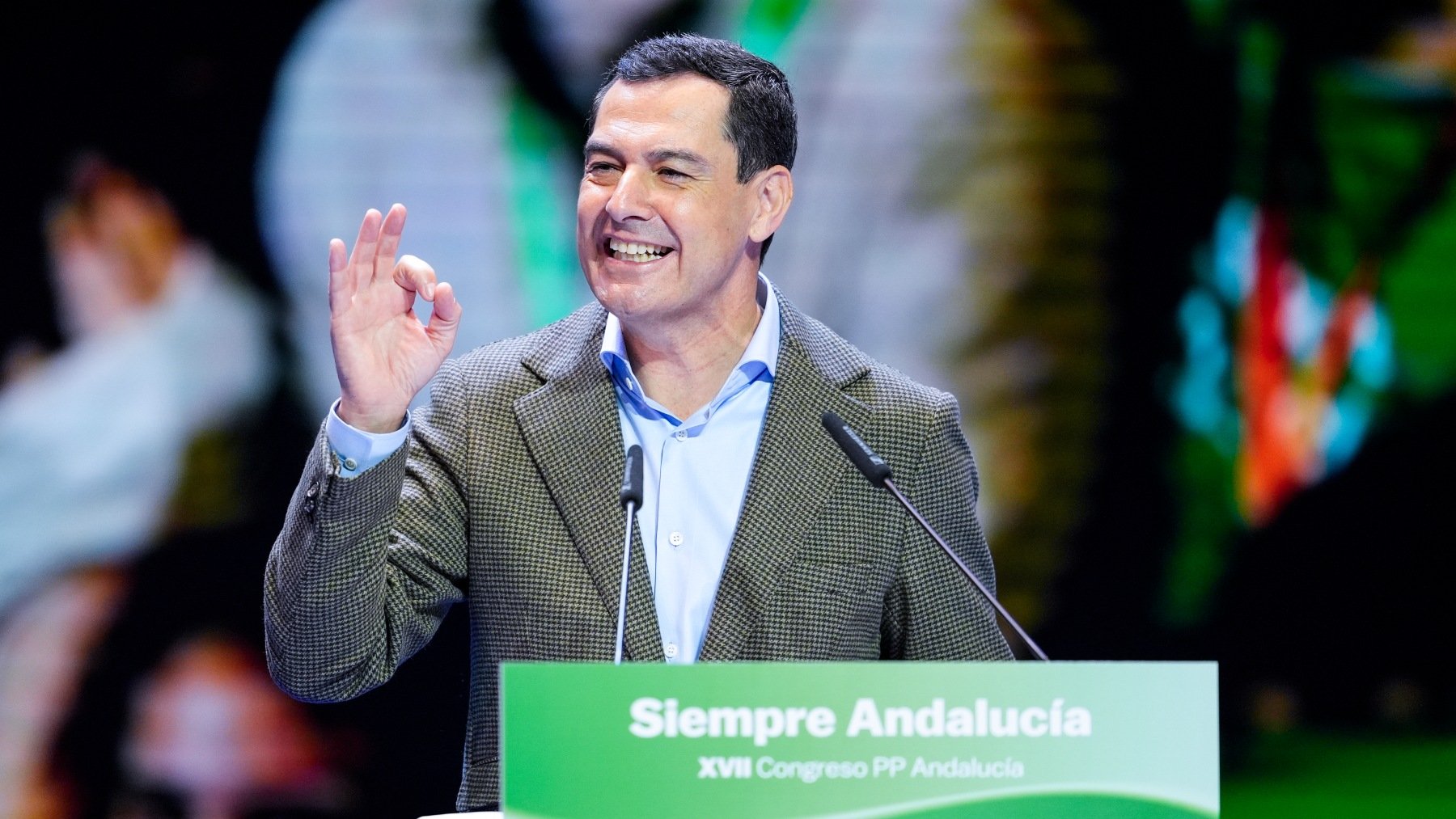 Moreno firma con los sindicatos el mayor pacto para modernizar el ...