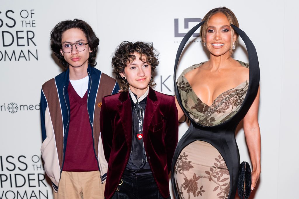 Jennifer Lopez fights tears as she reveals emotional life update for ...