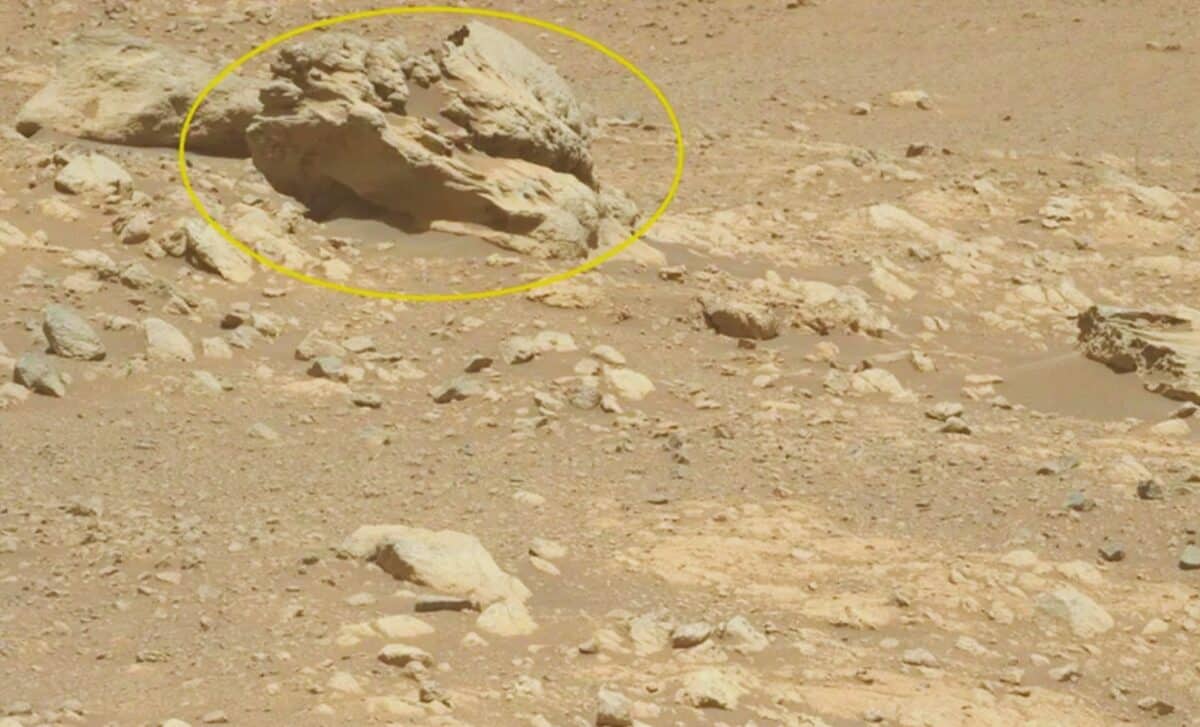 Mars Just Got More Mysterious: NASA’s Perseverance Rover Spots Rare ...