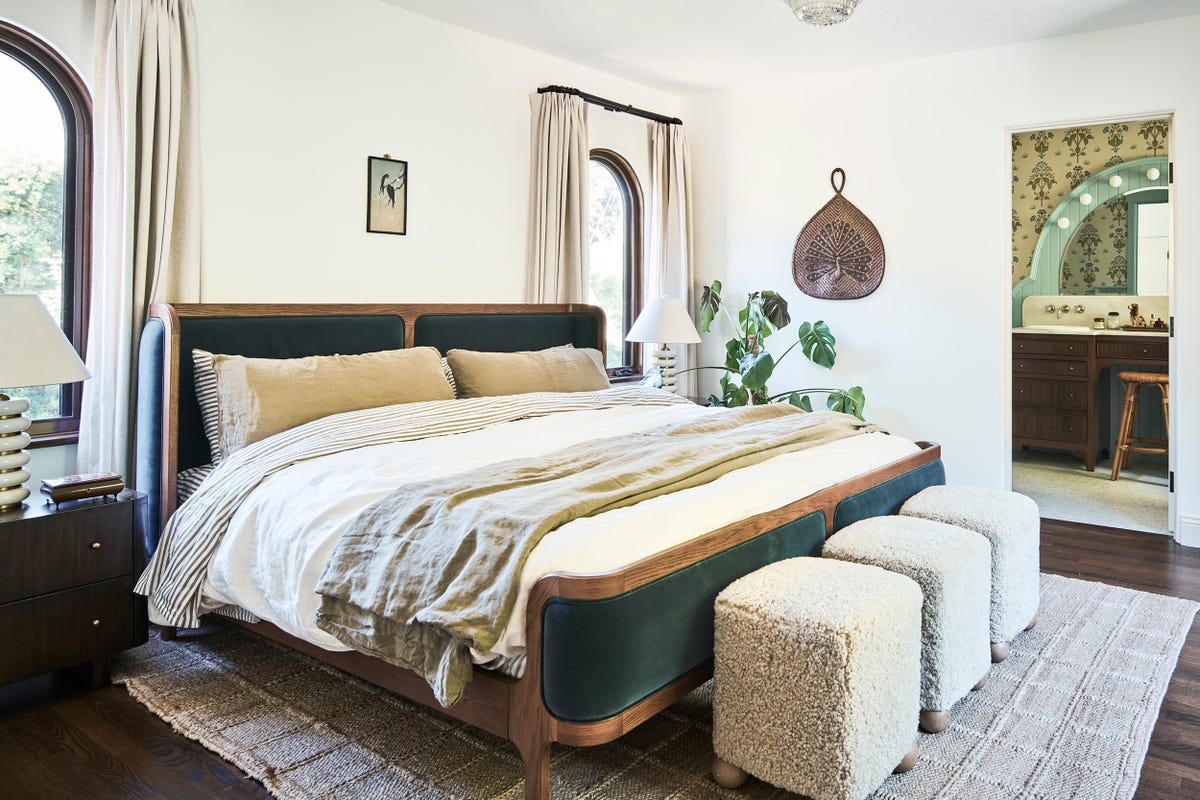 PRIMARY BEDROOM 5182.jpg
