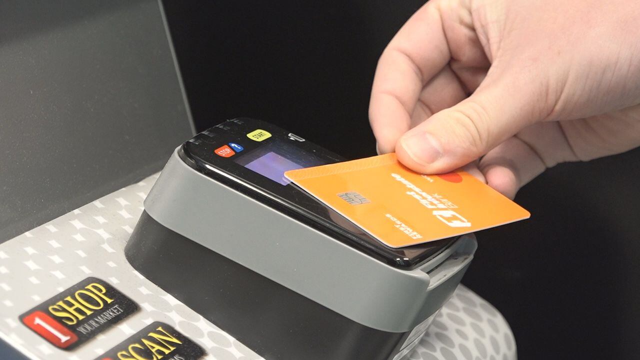 Ghost tapping scam targets holiday shoppers using tap-to-pay technology